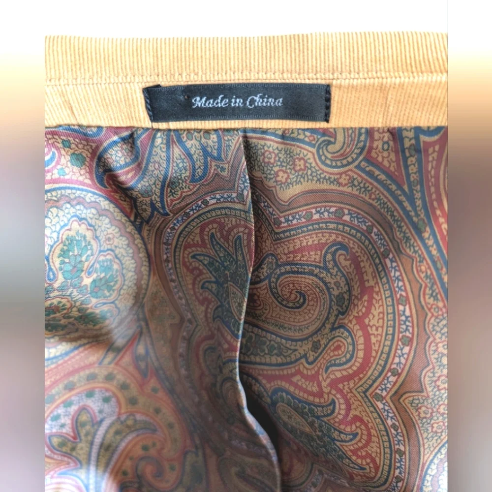 Lauren Ralph Lauren cotton corduroy, 2 button sport coat elbow protectors. 40 R